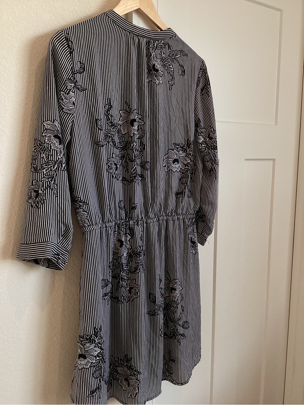 DR2 Long Sleeve Mini Dress Elastic Waist Large Black Stripe Floral - Picture 9 of 12